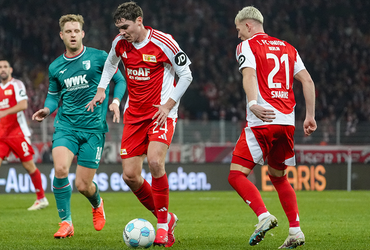 Union Berlin vs Augsburg (02:30 – 16/01)